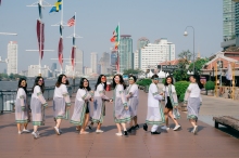 ภาพรับปริญญา มหาวิทยาลัยเทคโนโลยีราชมงคลตะวันออก